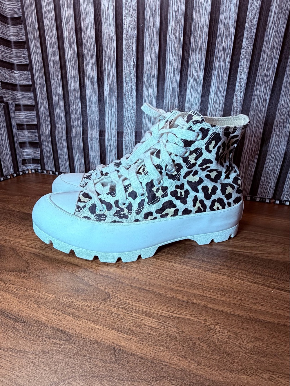 Converse Women’s High-Top Lace-Up Boots in White and Black Leopard